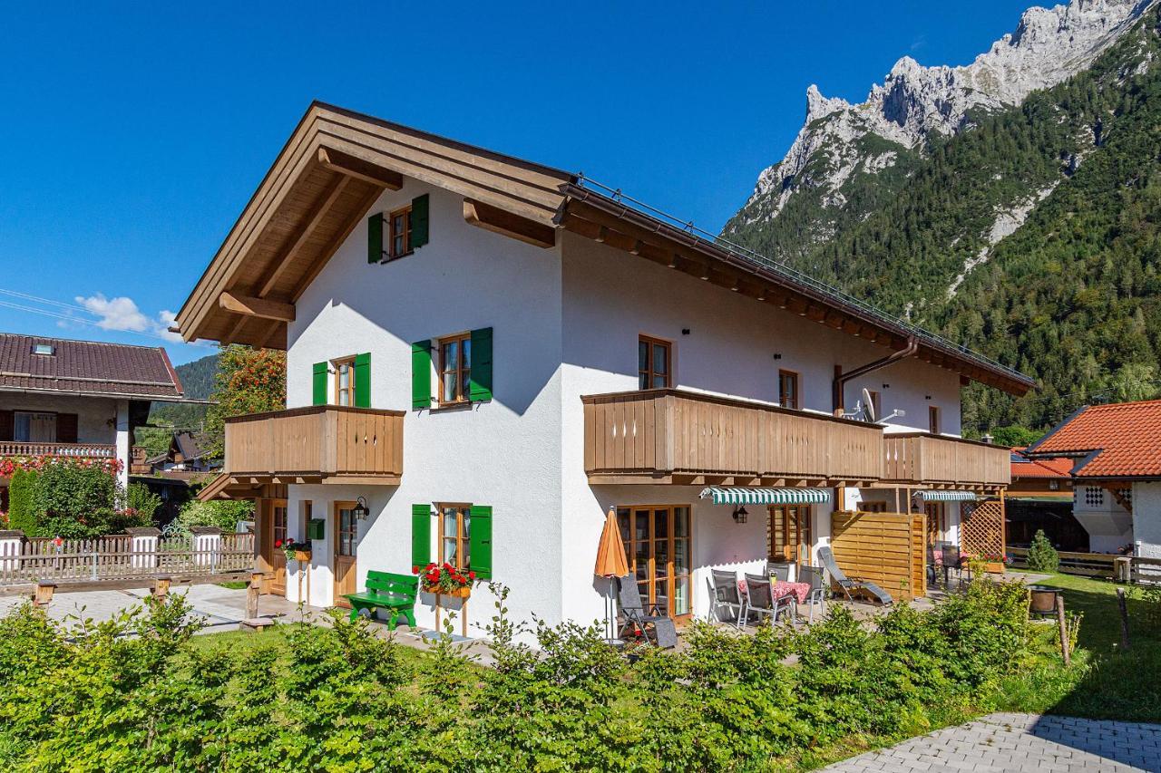 Ferienhaus Stoaroeserl Mittenwald Exteriér fotografie